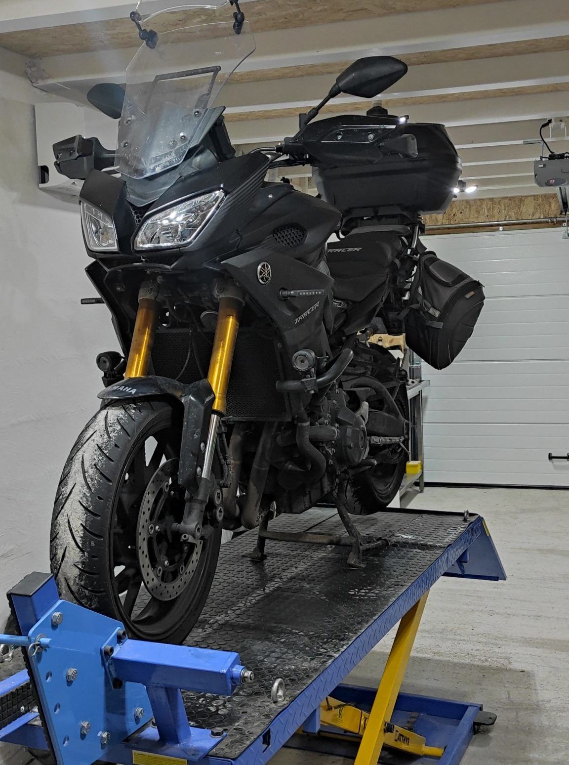 Yamaha tracer 900