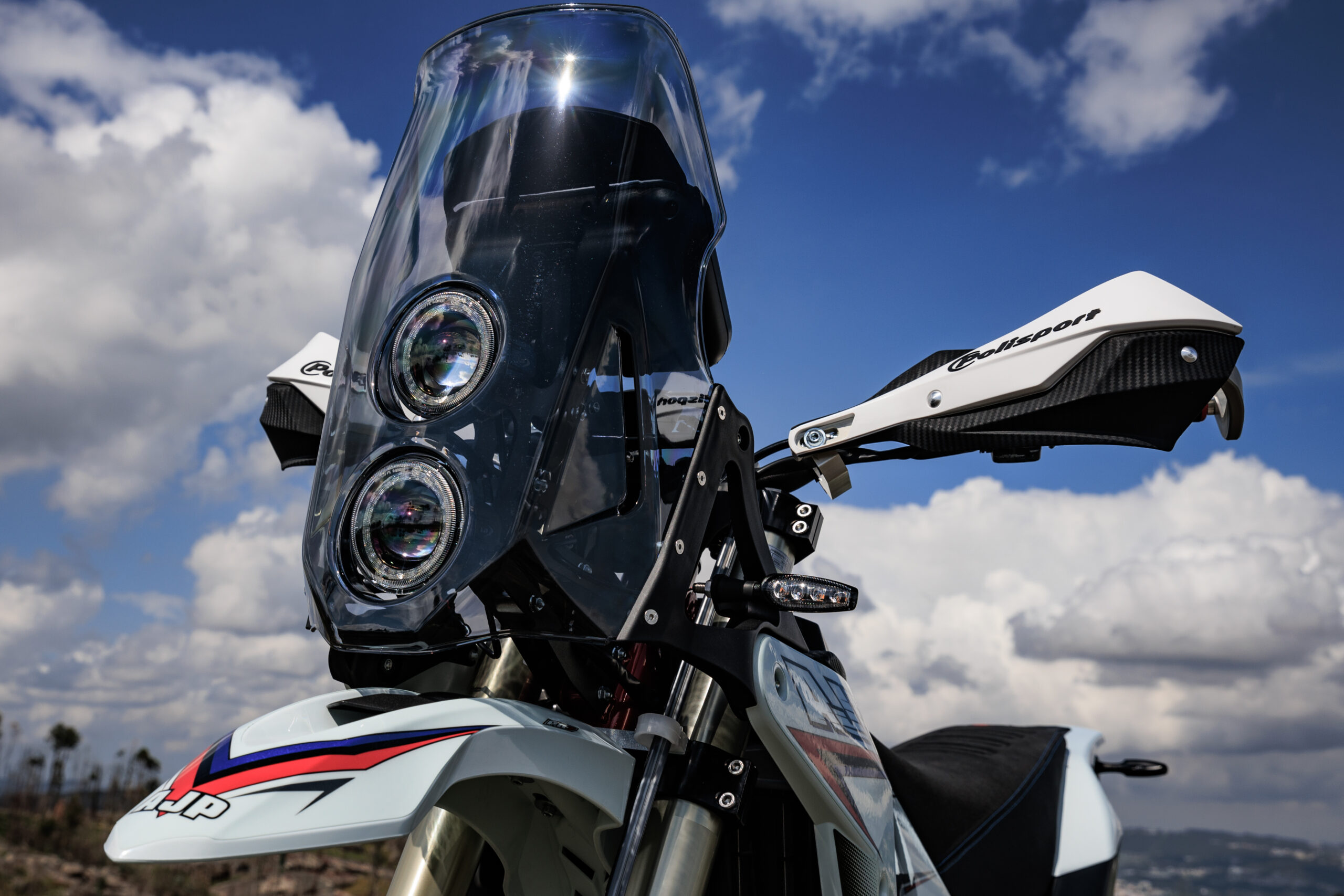 Revendeur Suisse Moto AJP 650 ADVENTURE PR7