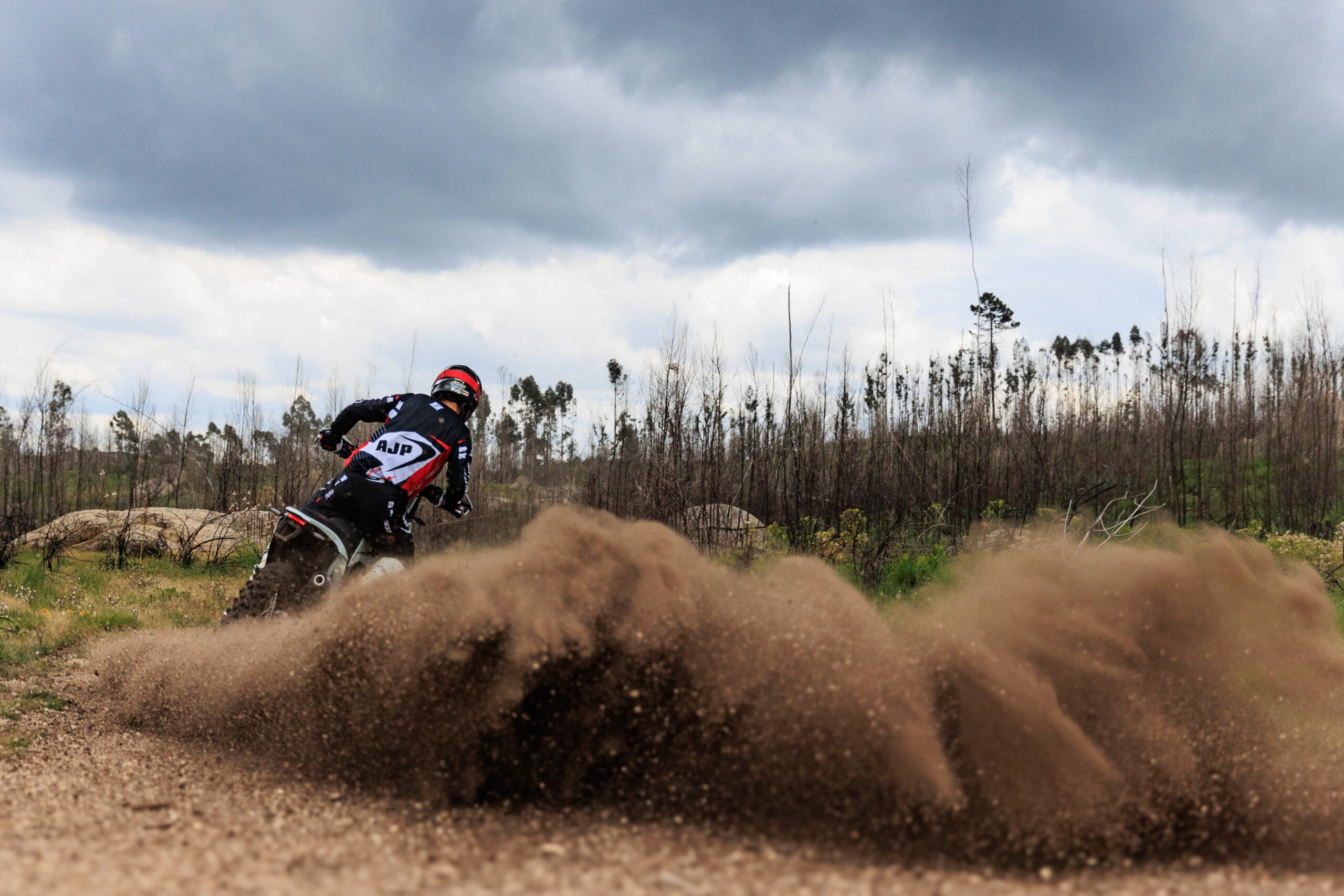 Revendeur Moto AJP 650 ADVENTURE PR7